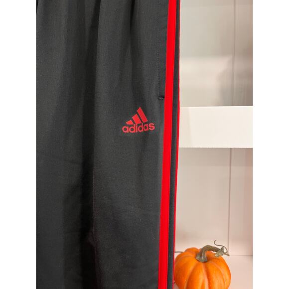 Adidas Track Pants Black Red Stripes Size Medium Joggers 3-Stripes Mens Medium - Picture 3 of 11